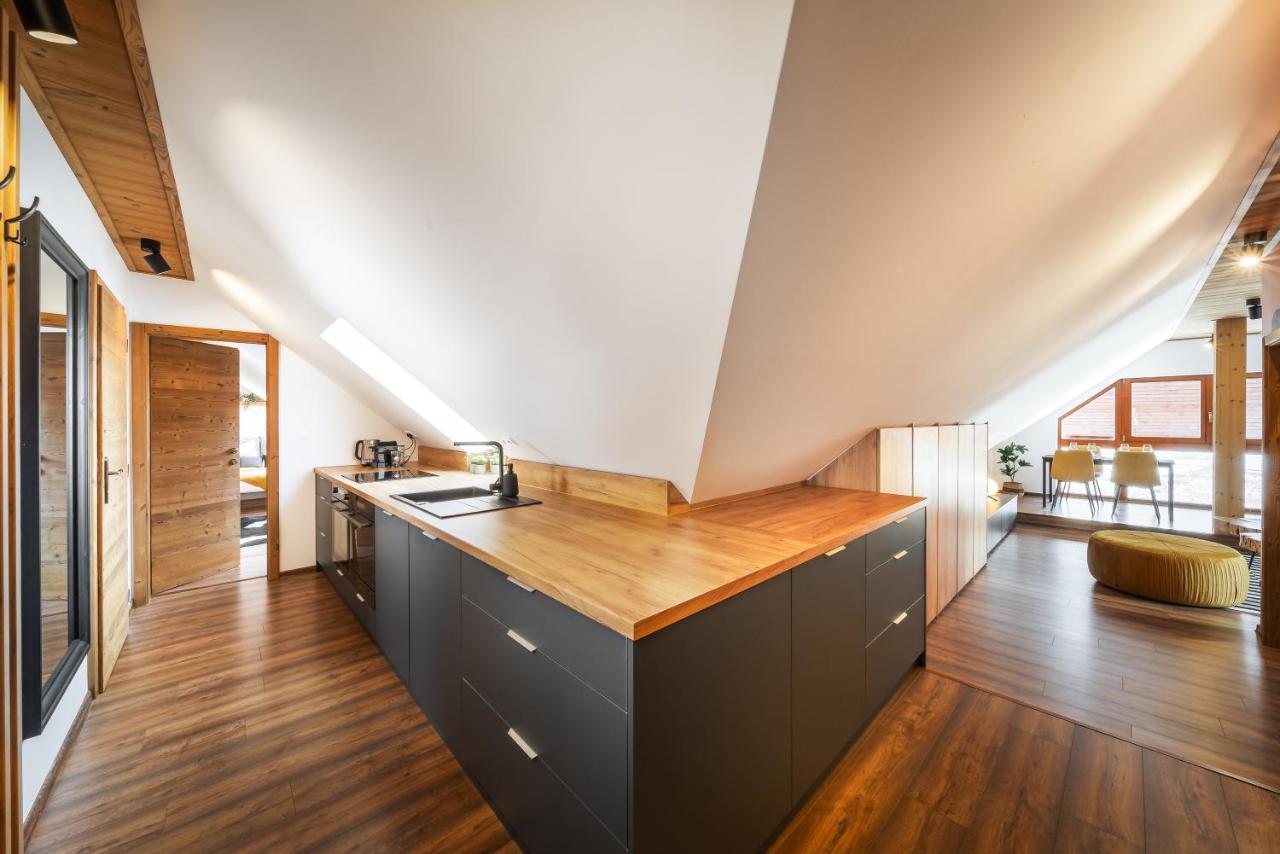 Cozy Mountain Attic Apartment In High Tatras Vel'ka Lomnica Ngoại thất bức ảnh